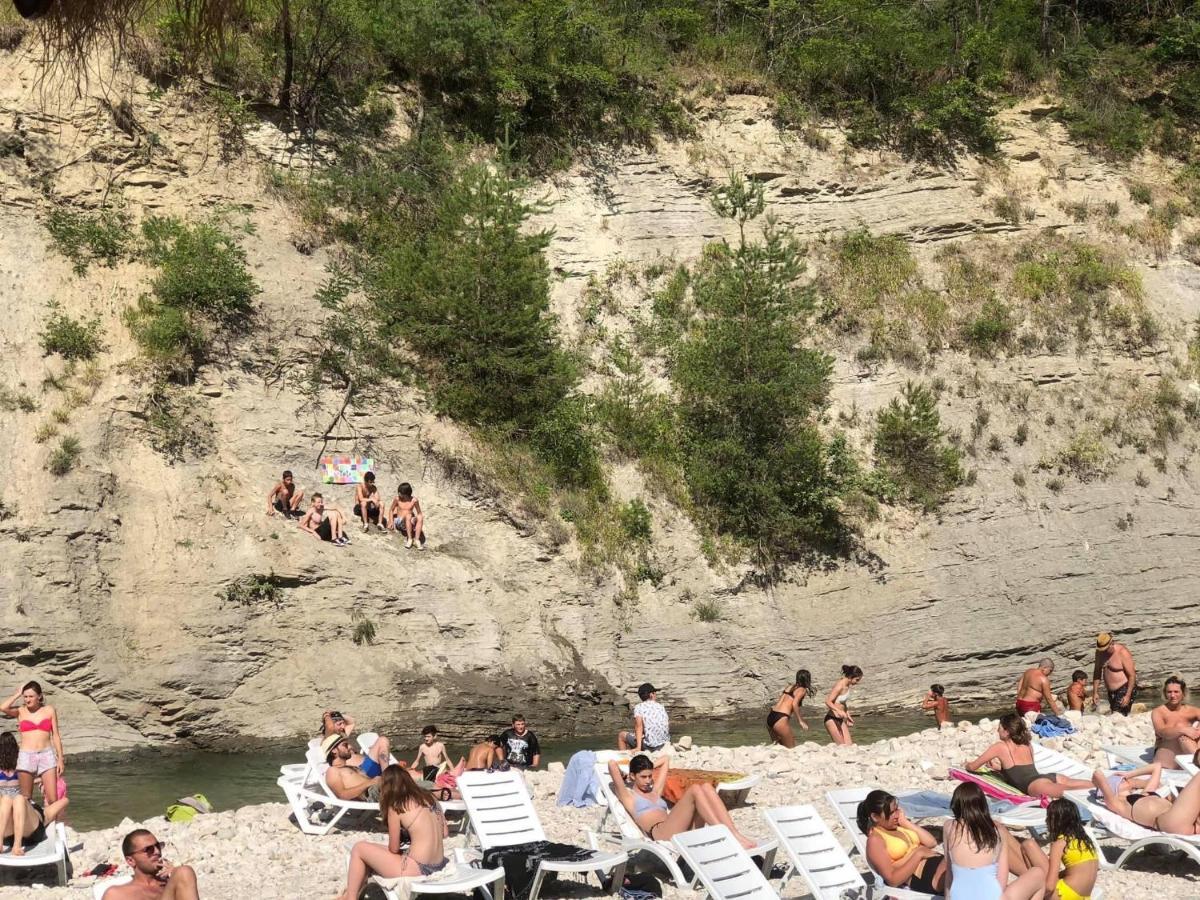 Flora Racha Villa Ambrolauri Luaran gambar
